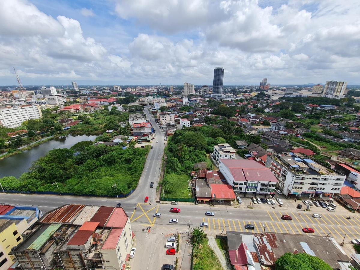 Prestige Sky Riverfront Kota Bharu Exteriör bild